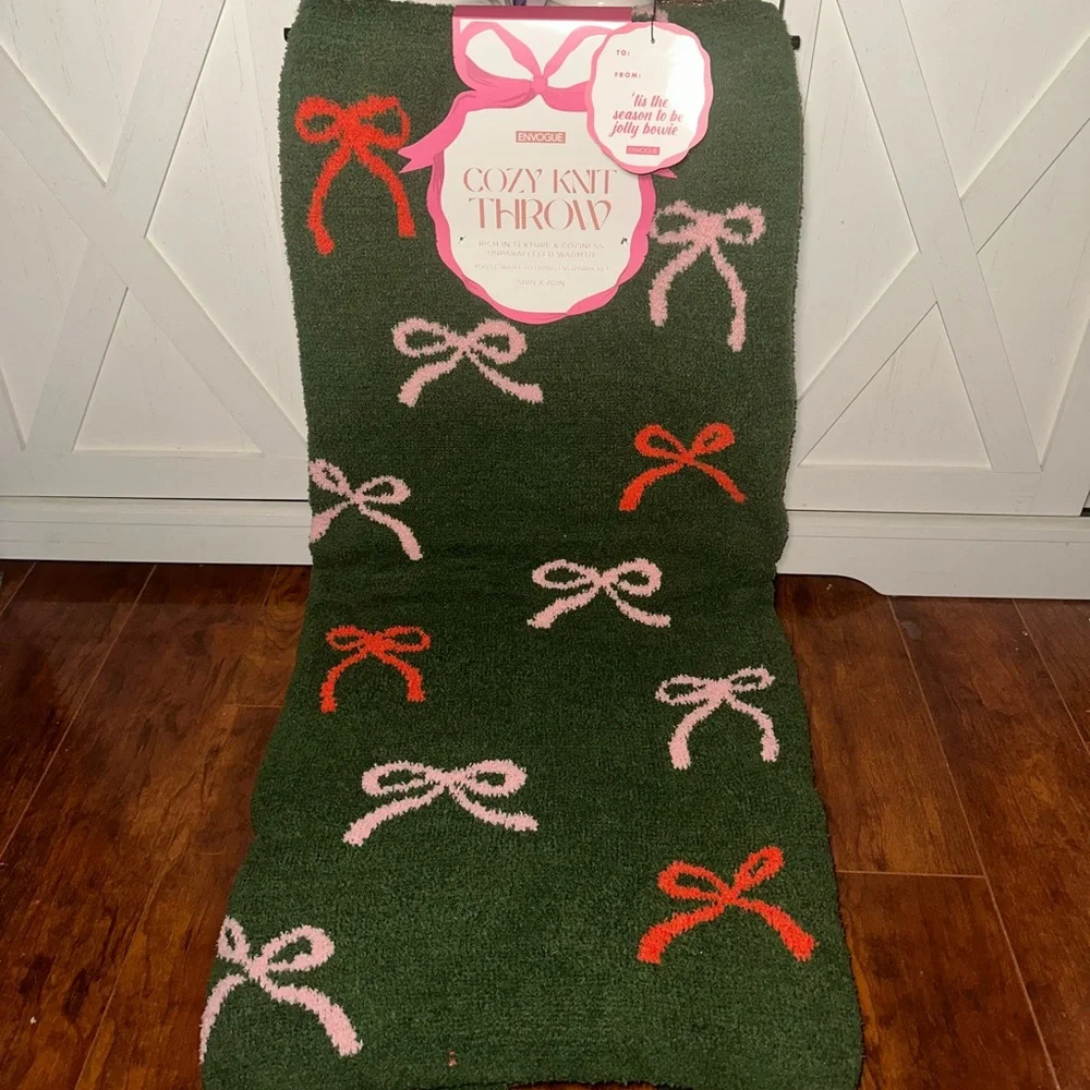 Envogue Festive Cozy Knit Throw Blanket with Pink and Red Bows